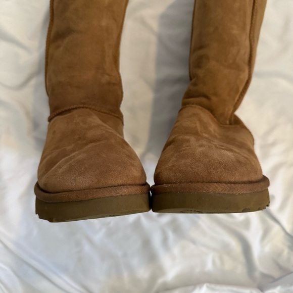 EUC UGG Classic Tall II Chestnut Boots - Picture 3 of 9